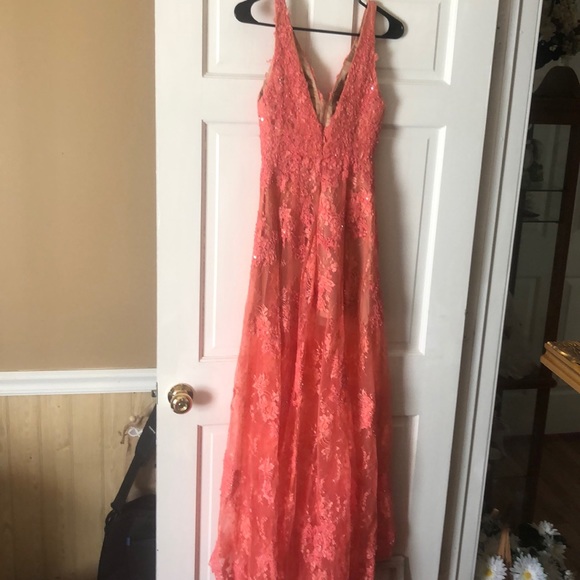Prom dress - Picture 4 of 7